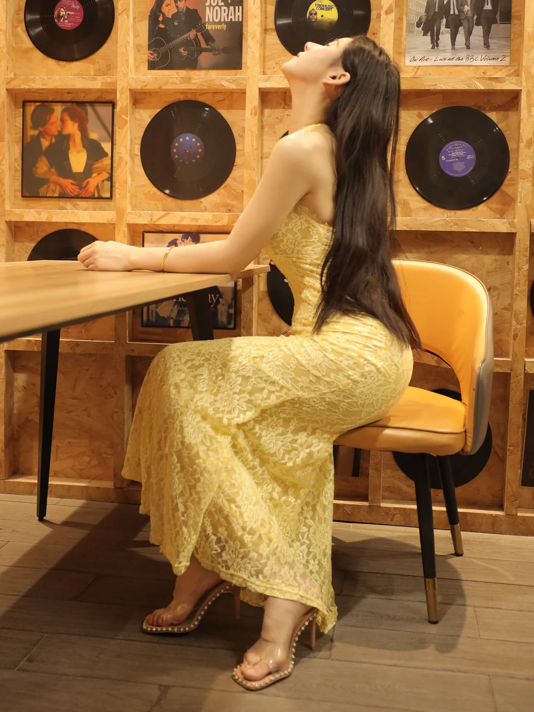 梨霜儿 - No.006 黑胶唱片 [113P-498MB] tg@simisebaisi 【丝足阁】004.webp